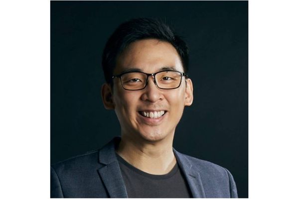 Terence Lee Editor-in-chief at Tech in Asia on a podcast with Leighton Cosseboom